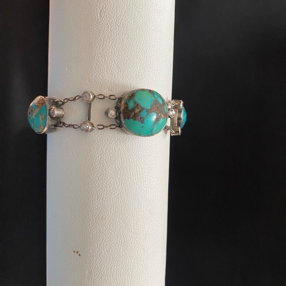 Turquoise & Silver Bracelet w/ Mine Cut Diamond Spacers - 7” length. - Picture 4 of 6